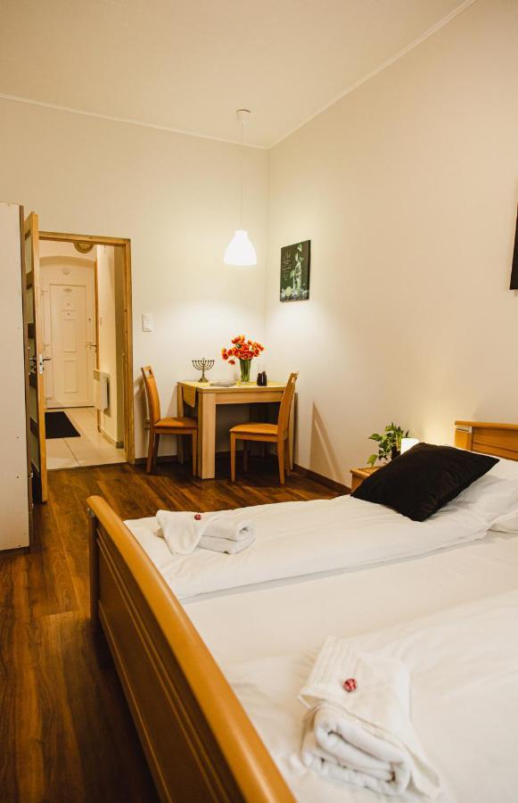Old Town Apartman Budapest Bagian luar foto